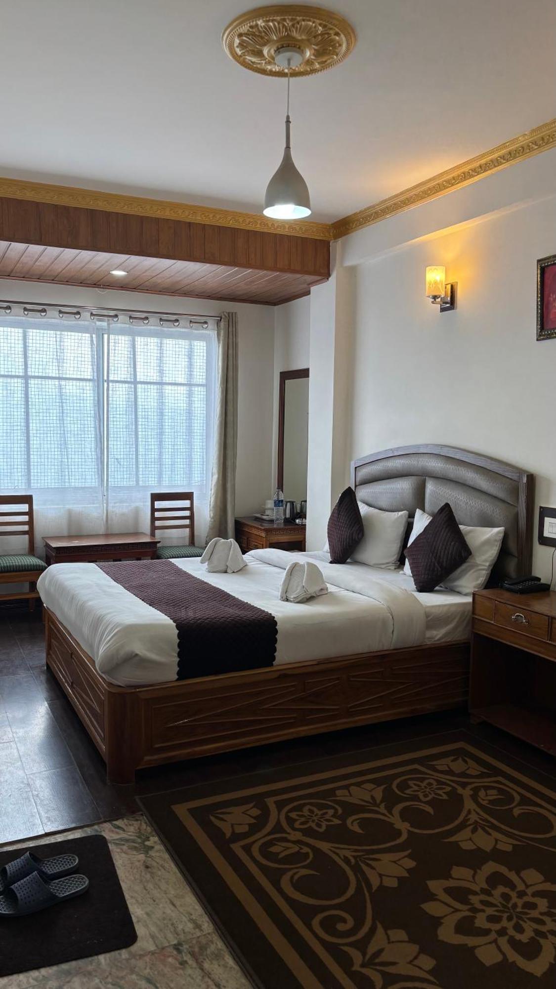 Hotel Kasturi Palace & Restaurant Darjeeling Darjeeling  Exterior photo