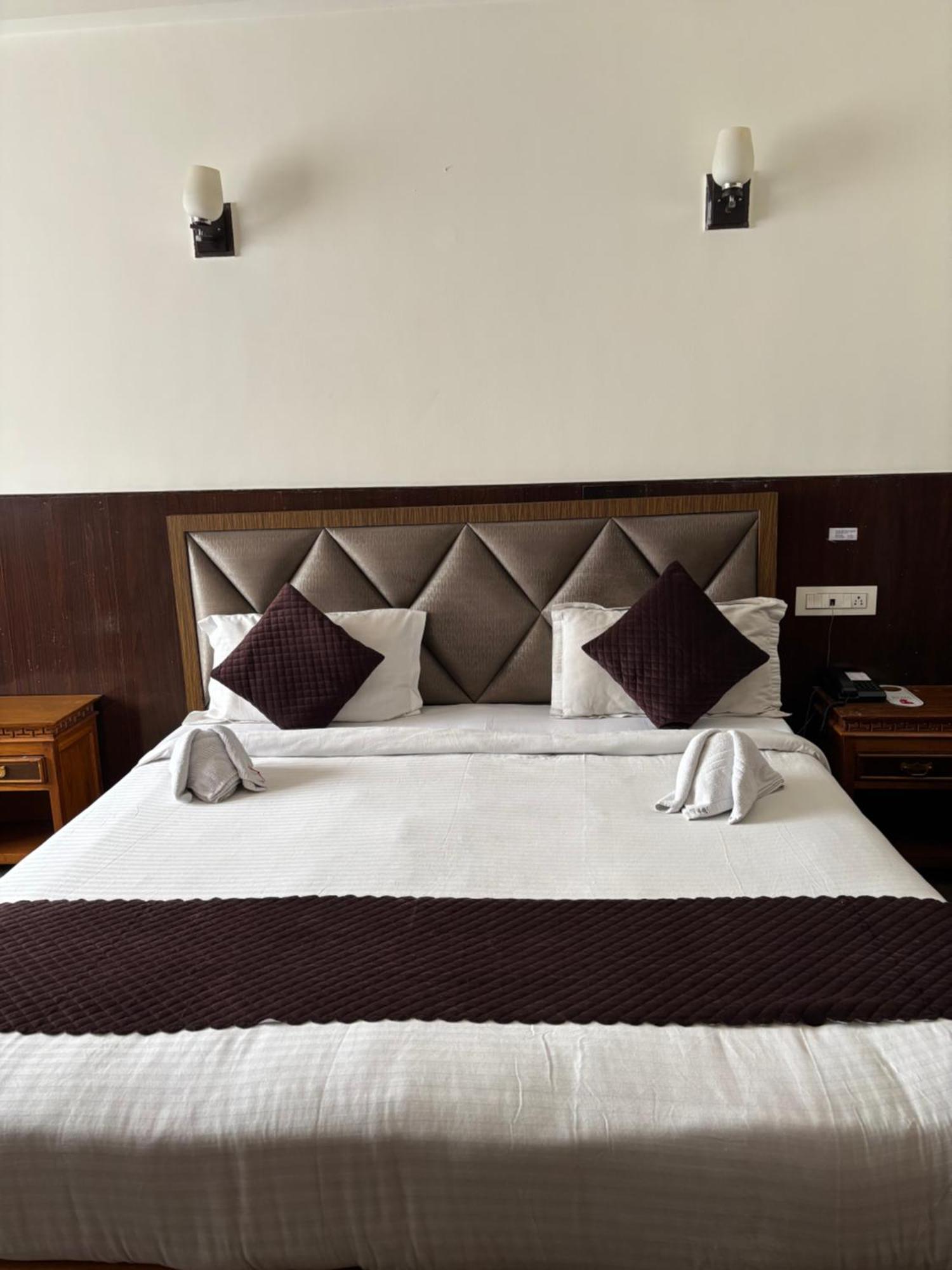Hotel Kasturi Palace & Restaurant Darjeeling Darjeeling  Exterior photo
