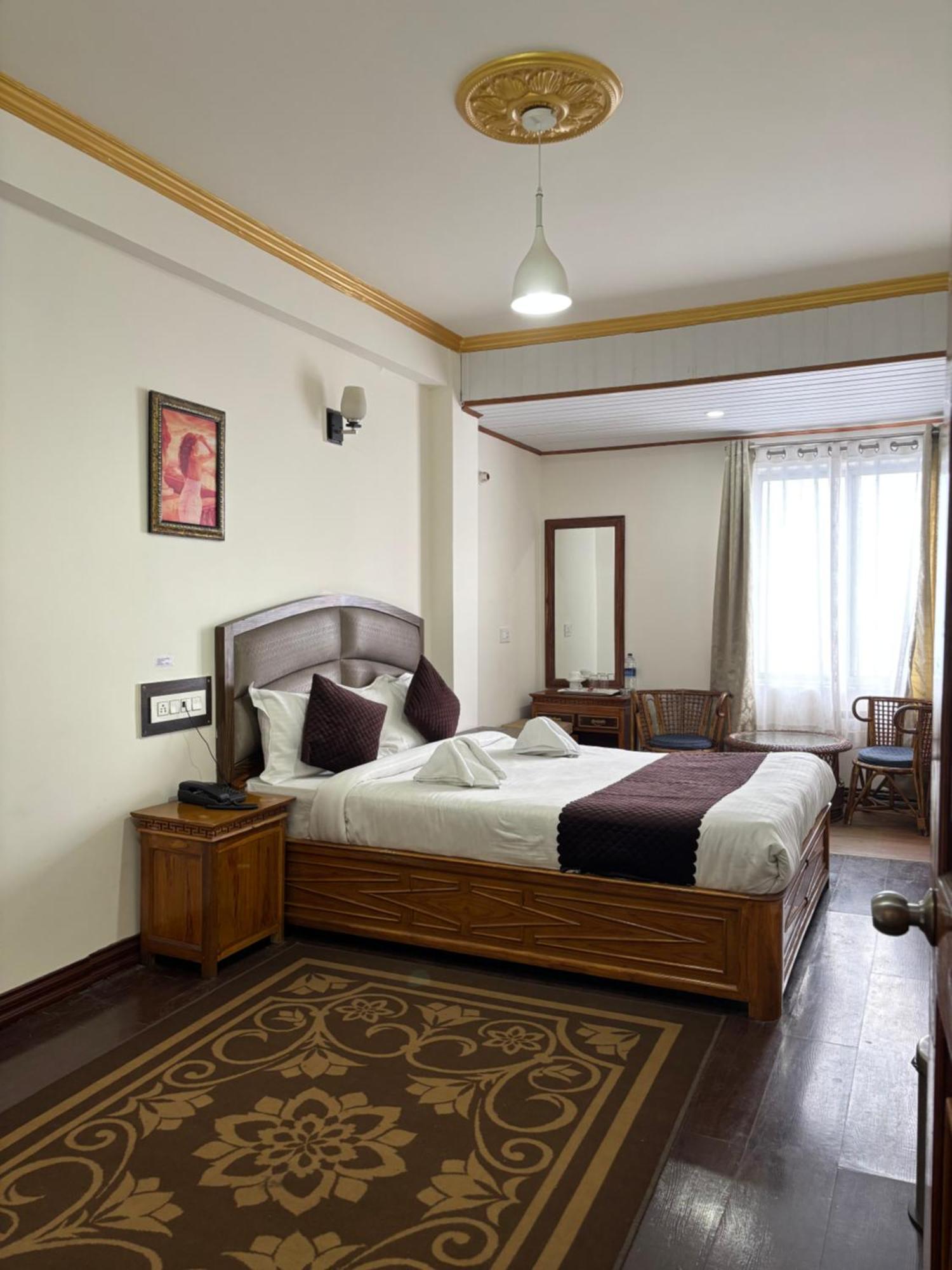 Hotel Kasturi Palace & Restaurant Darjeeling Darjeeling  Exterior photo